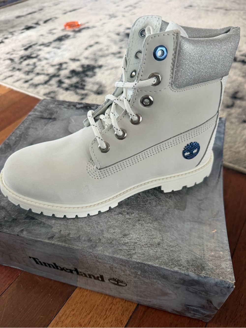 Timberland women White Lace-Up Glitter Collar Boots